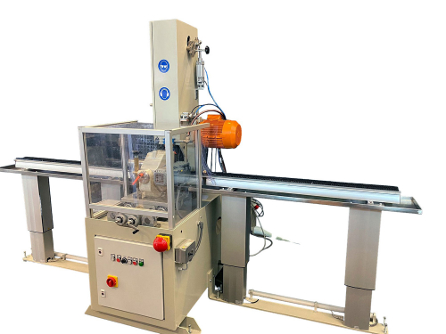 KS 337 with adjustable electric lifting columns and V-guide trough. Removable splash guard