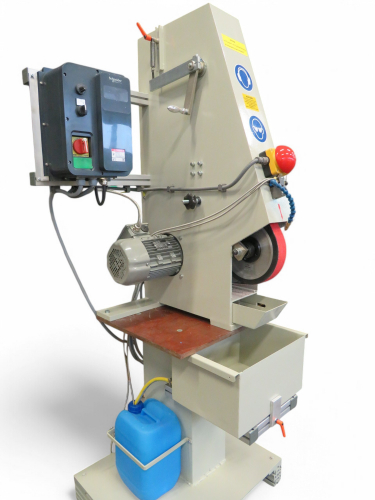 Meulage humide sur la rectifieuse de contact KS 363